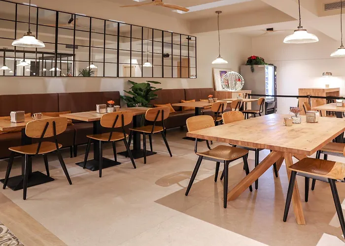 Aerohotel Barcelona Airport 24h